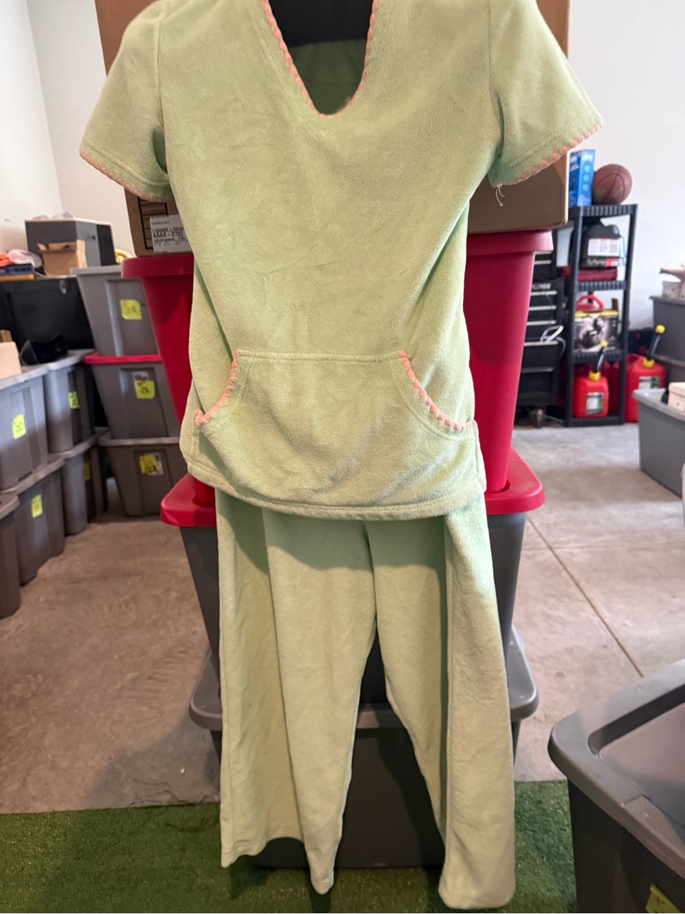 Green Hooded Pajama Set with Pink Trim m79